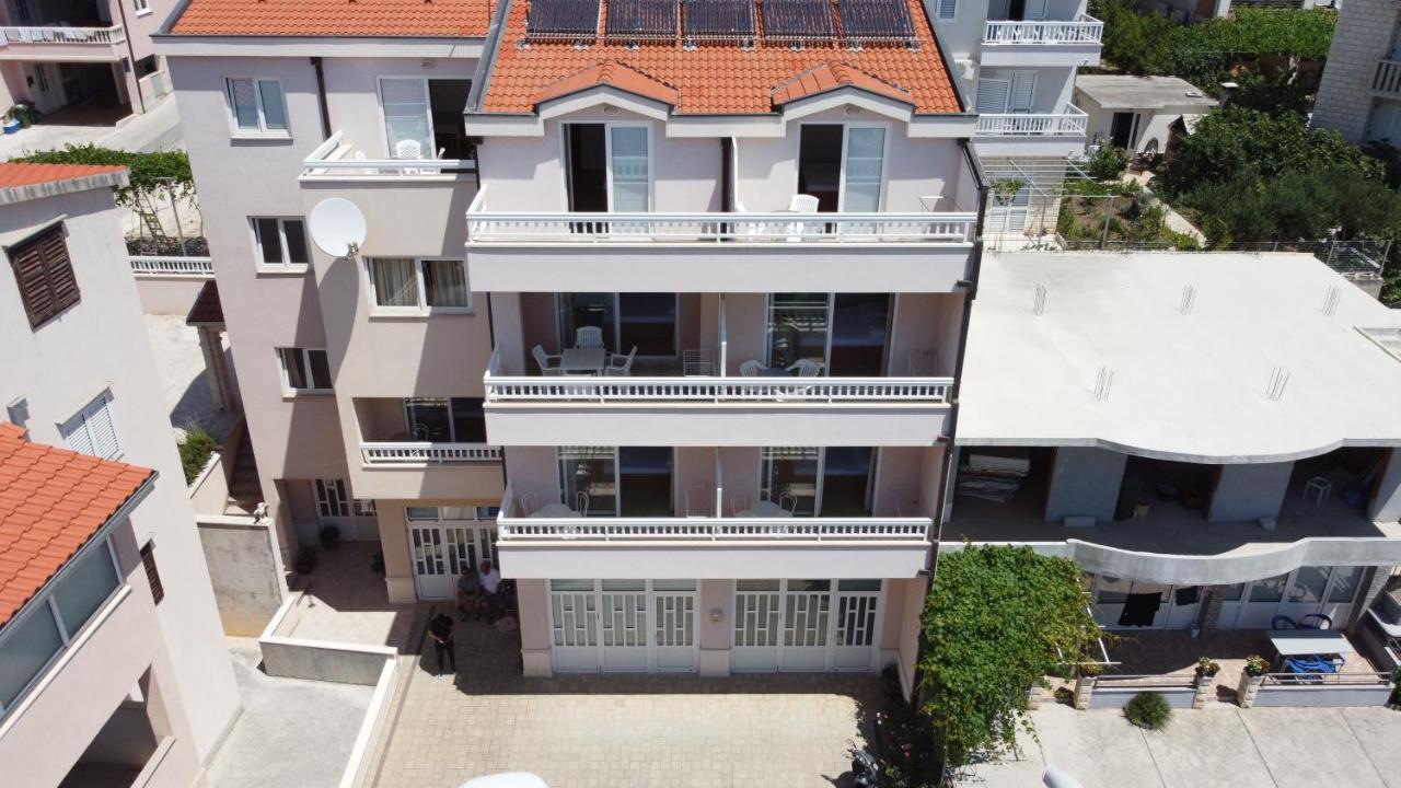 Luetic Apartment