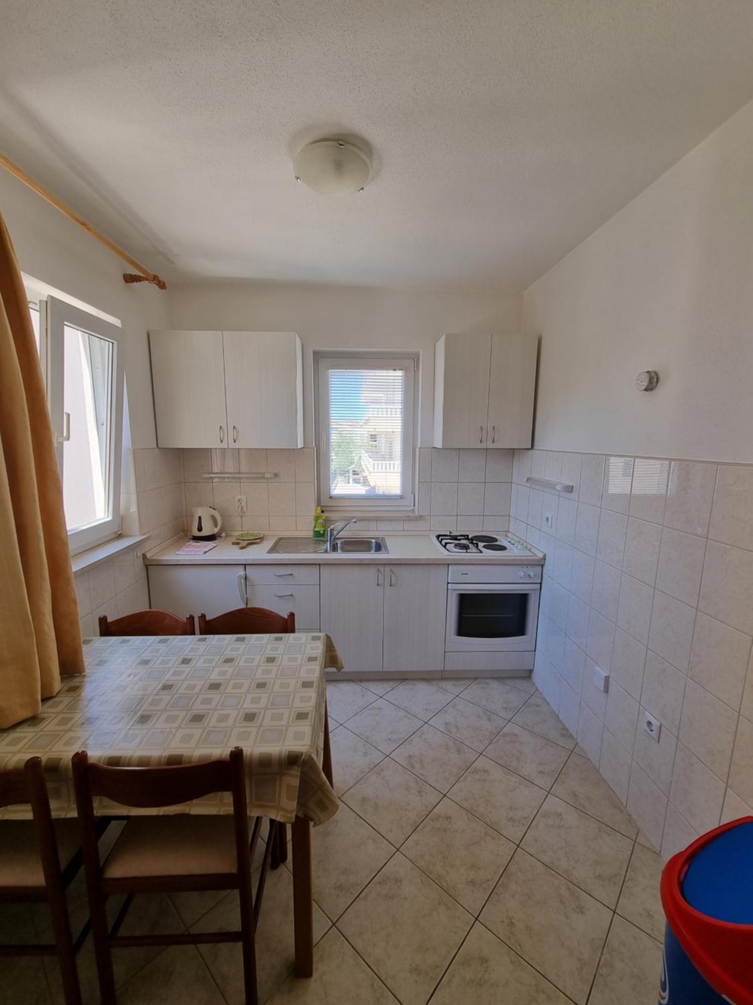 Luetic Apartman *